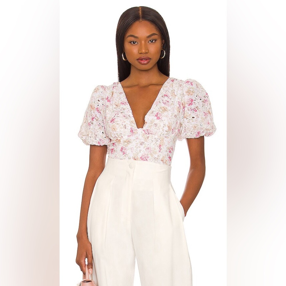 Beaumont Top in White Pink Multi Floral
ASTR the Label